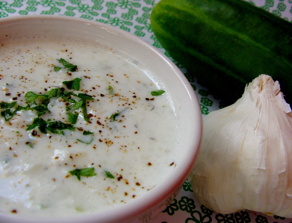 falafel-and-cucumber-sauce-recipe