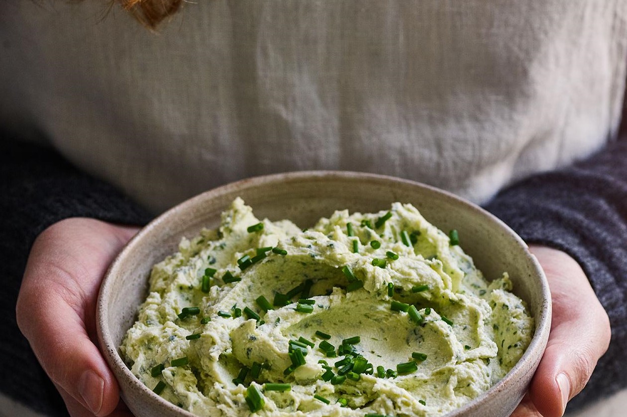 garlic-and-herb-cream-cheese-recipe