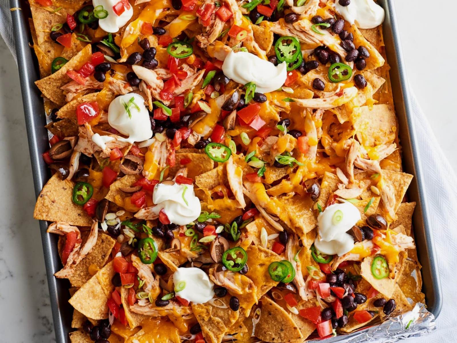 restaurant-style-chicken-nachos-recipe