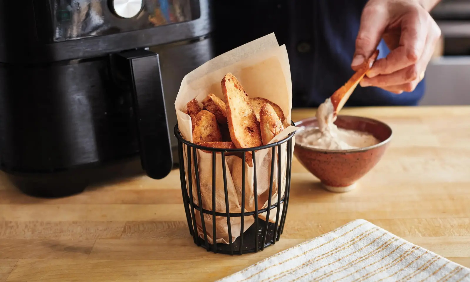 air-fryer-bagel-chips-recipe