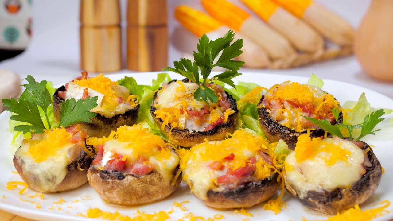 bacon-and-cheddar-stuffed-mushrooms-recipe