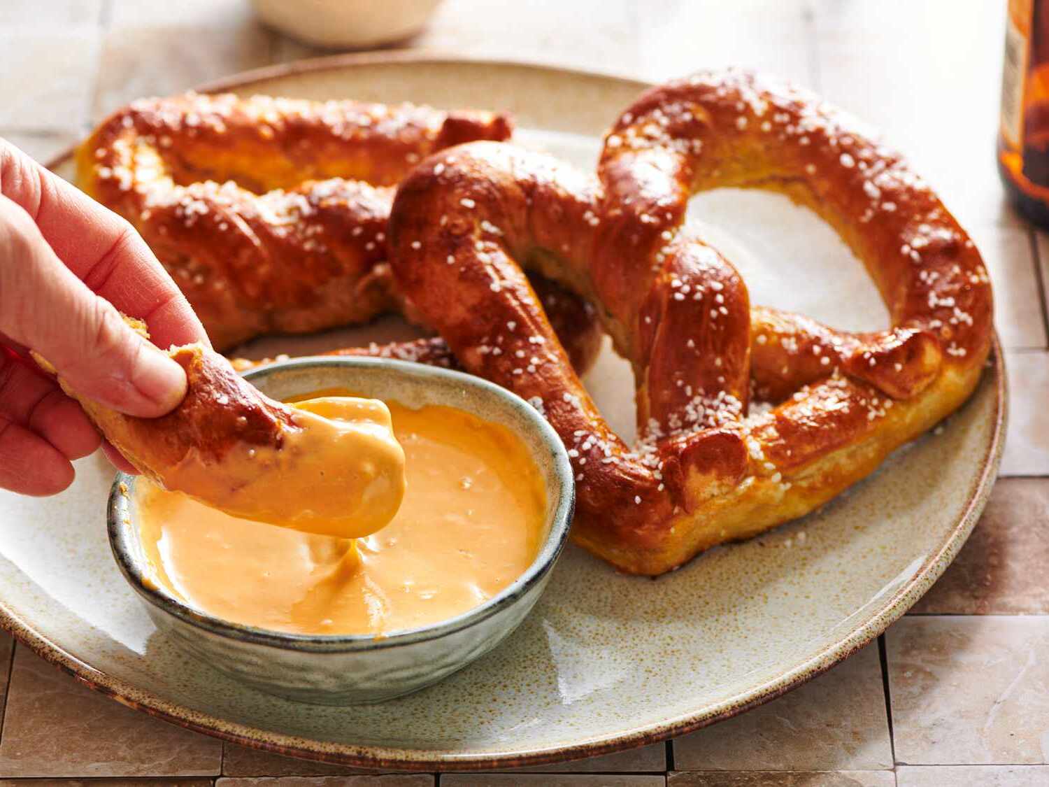 beer-cheese-pretzel-dip-recipe