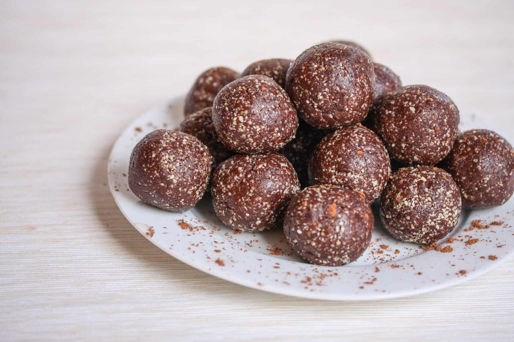 chocolate-protein-balls-recipe