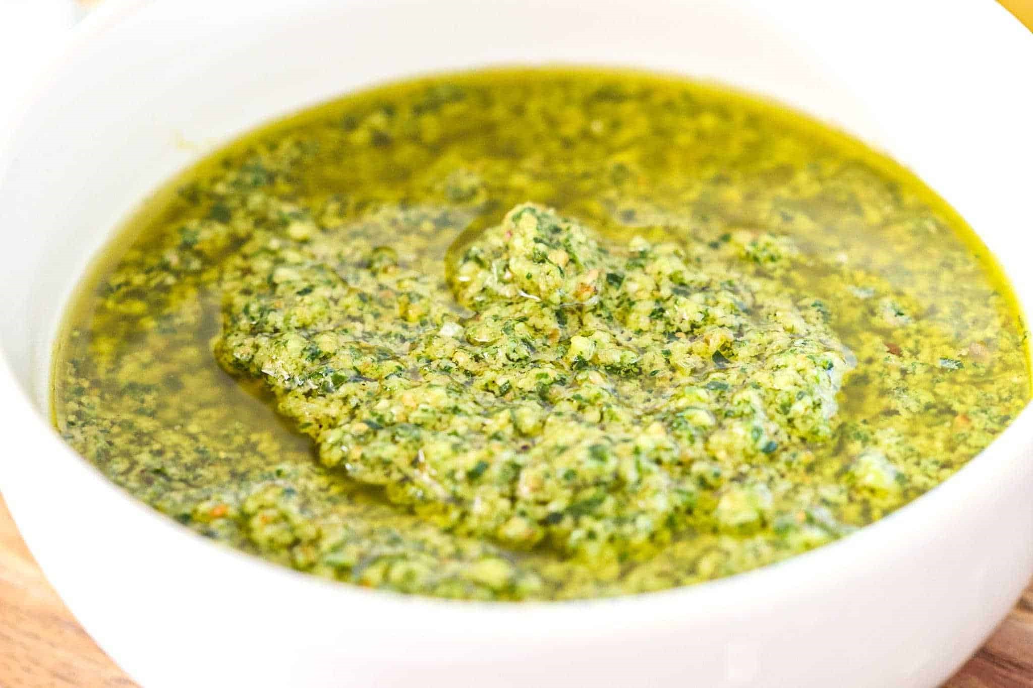 garlic-and-basil-pesto-recipe