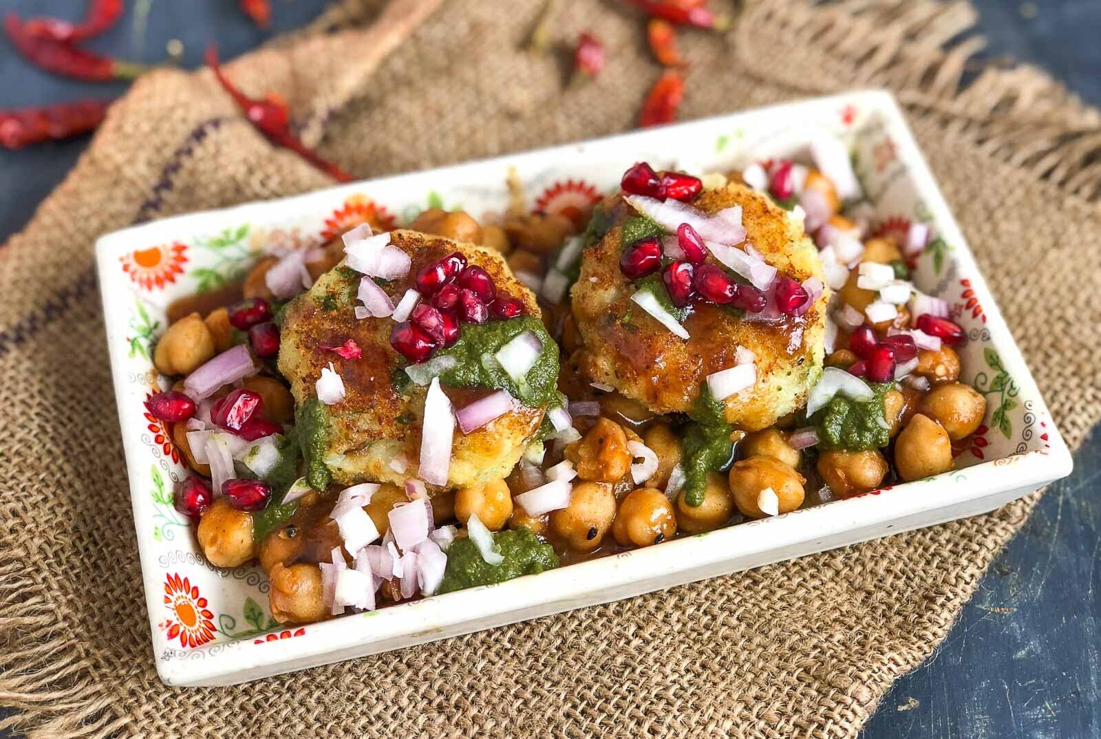 indian-chole-aloo-tikki-recipe