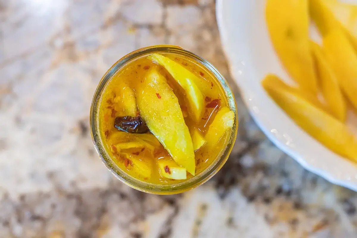 pickled-sliced-mango-recipe