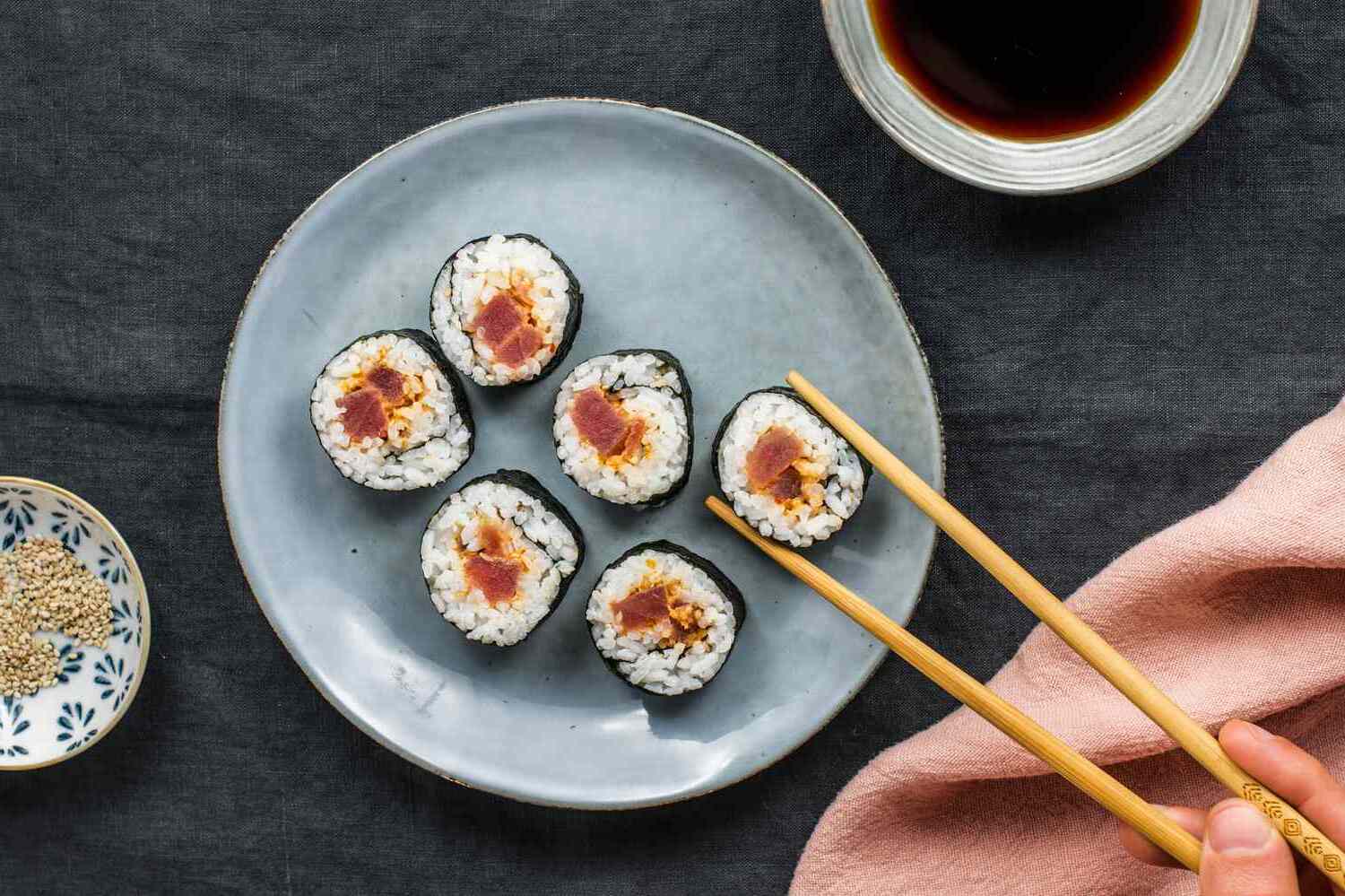 spicy-crunchy-salmon-roll-recipe