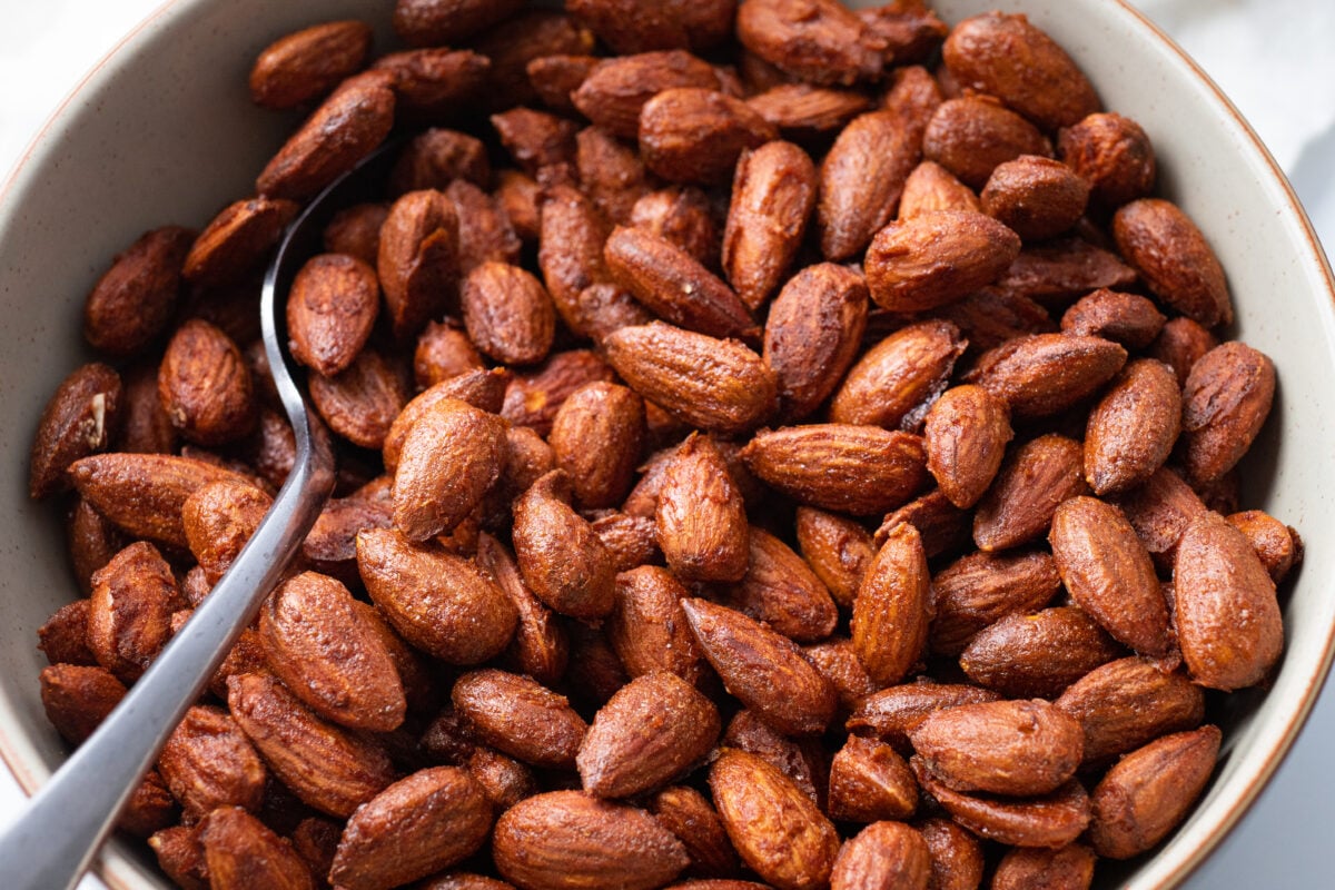 sweet-and-spicy-almonds-recipe