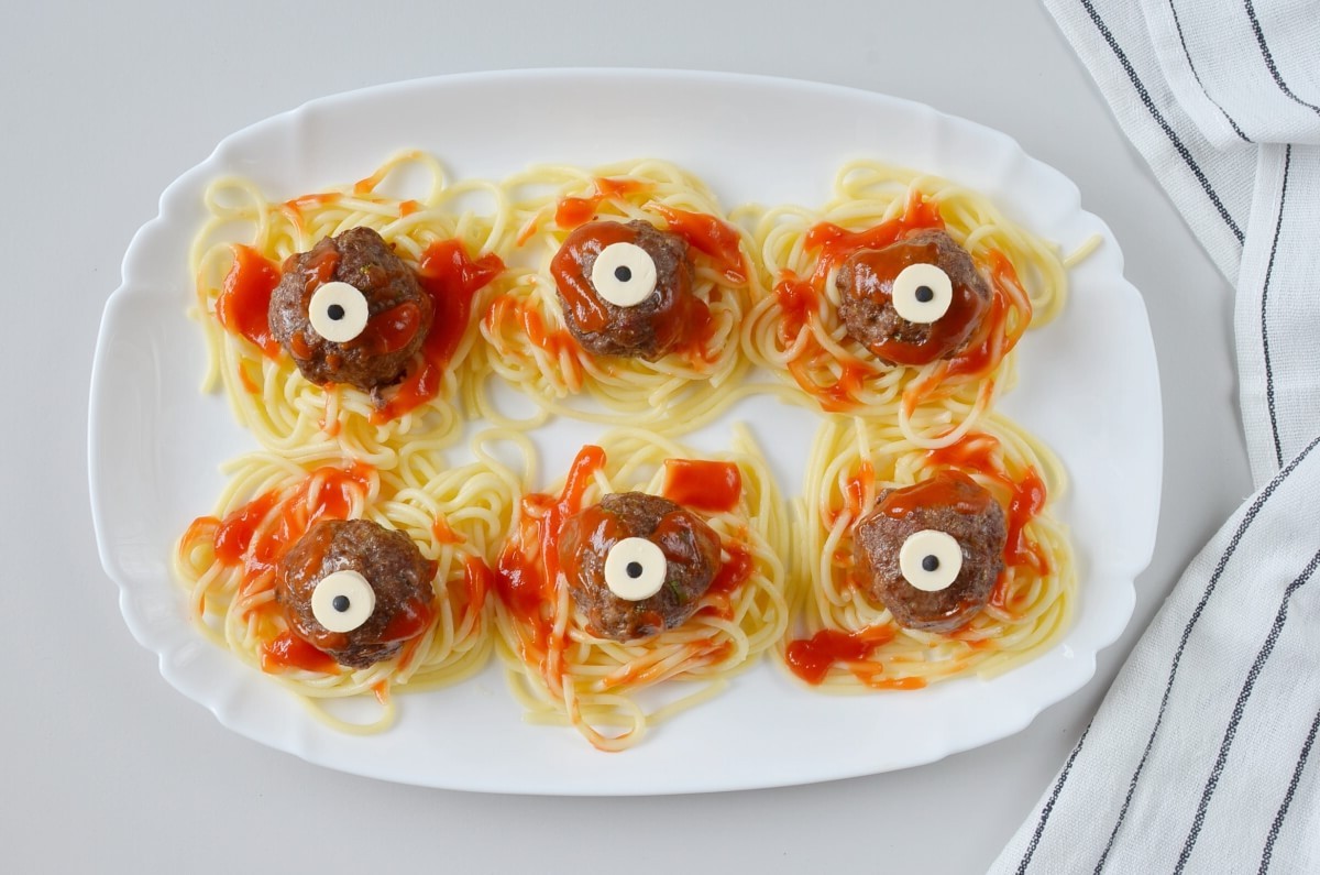 zombie-eyes-halloween-meatballs-recipe