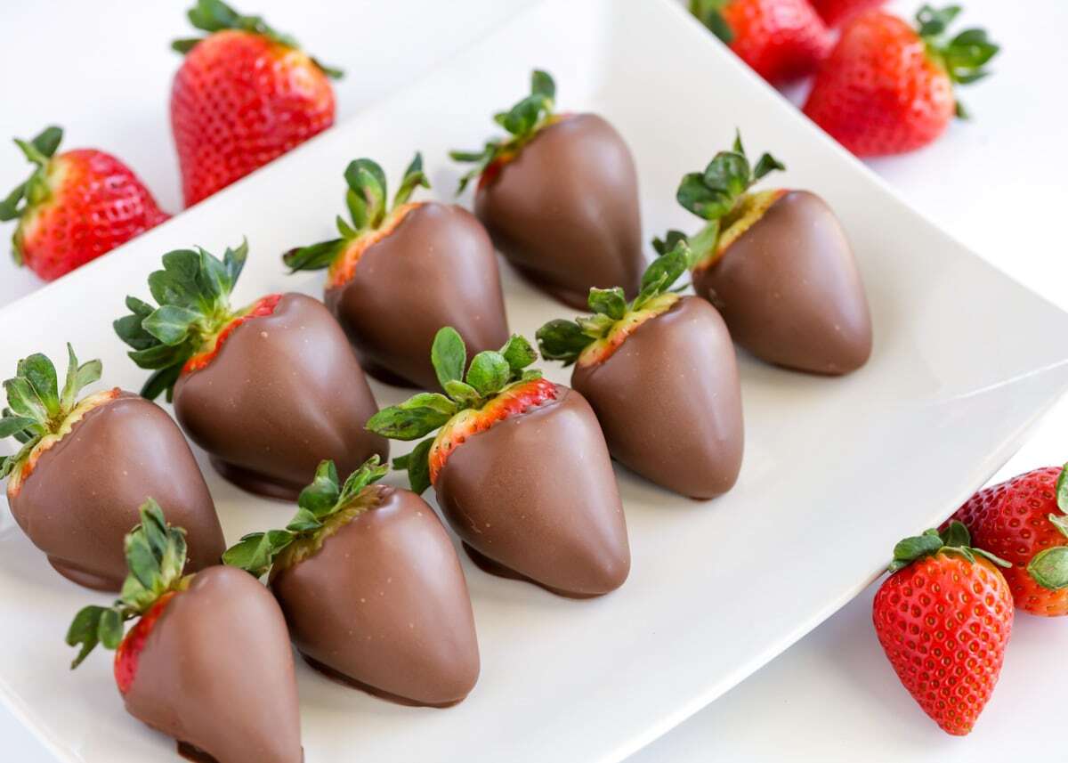 chocolate-dipped-strawberries-recipe