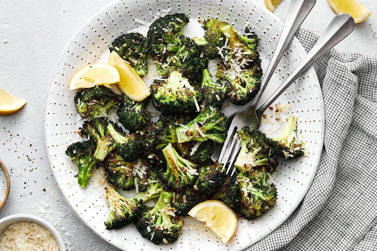 garlic-parmesan-roasted-broccoli-recipe