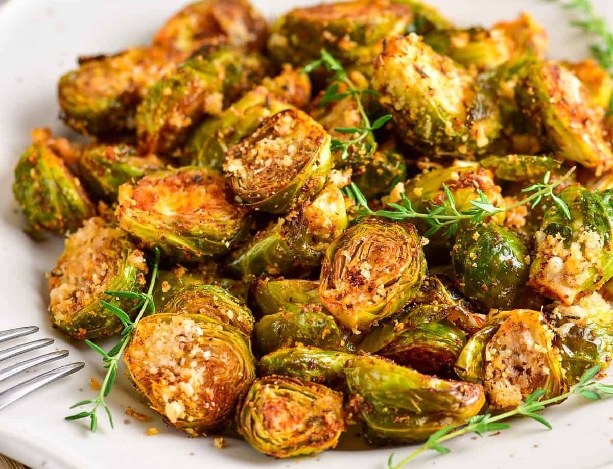 garlic-parmesan-roasted-brussels-sprouts-recipe