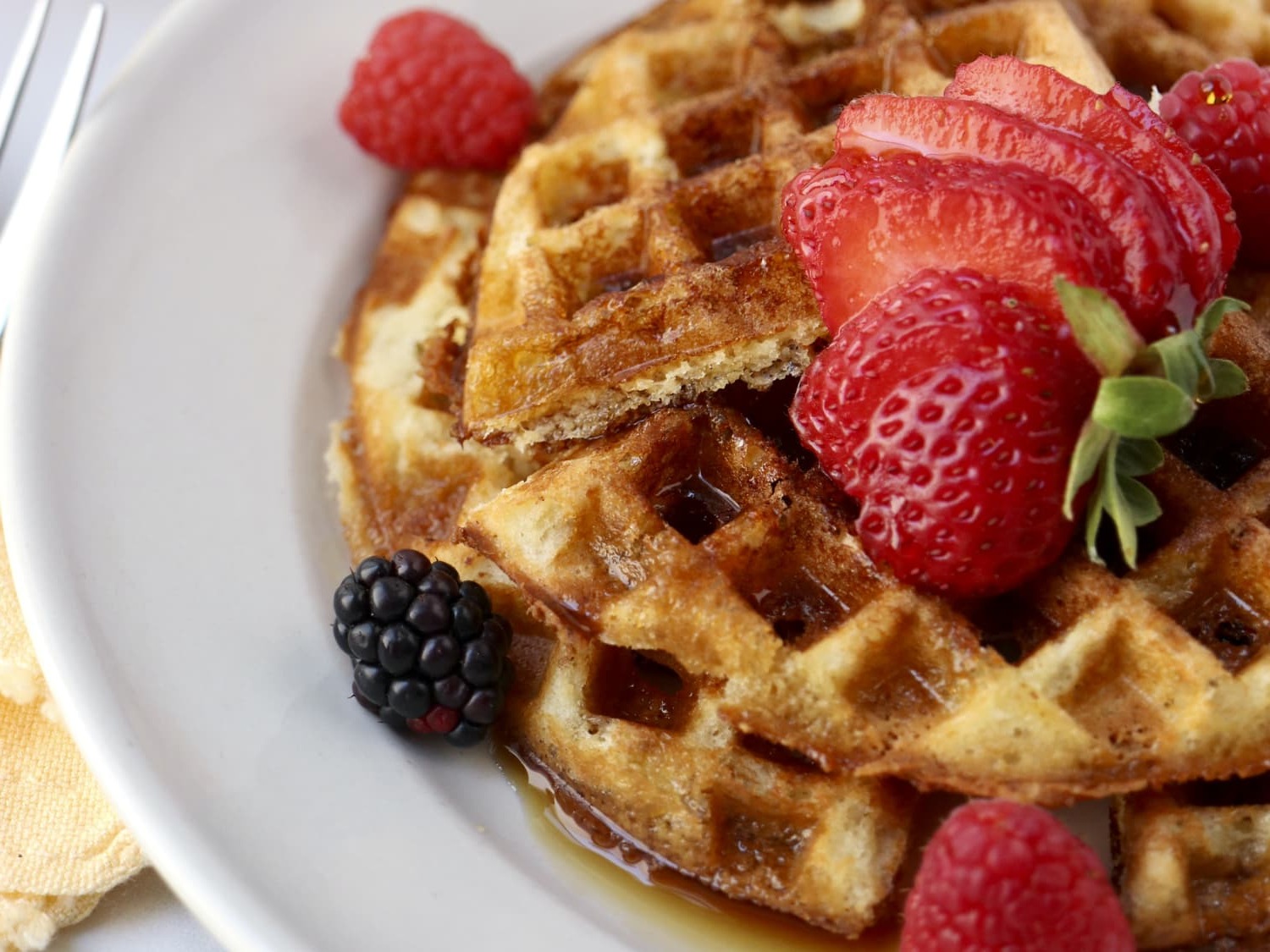 almond-flour-waffles-recipe