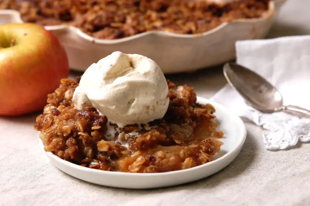 apple-crisp-with-oat-topping-recipe