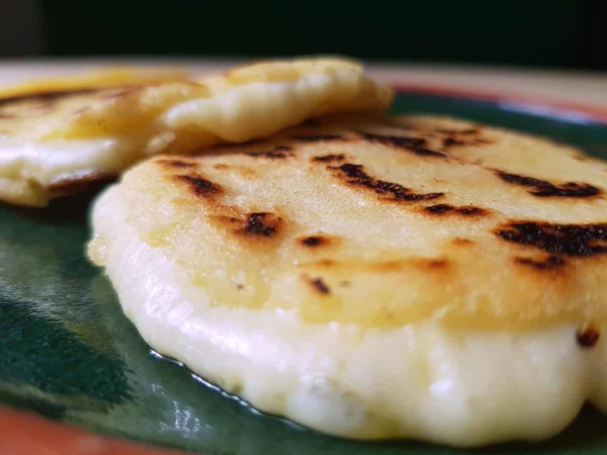 arepas-de-queso-recipe