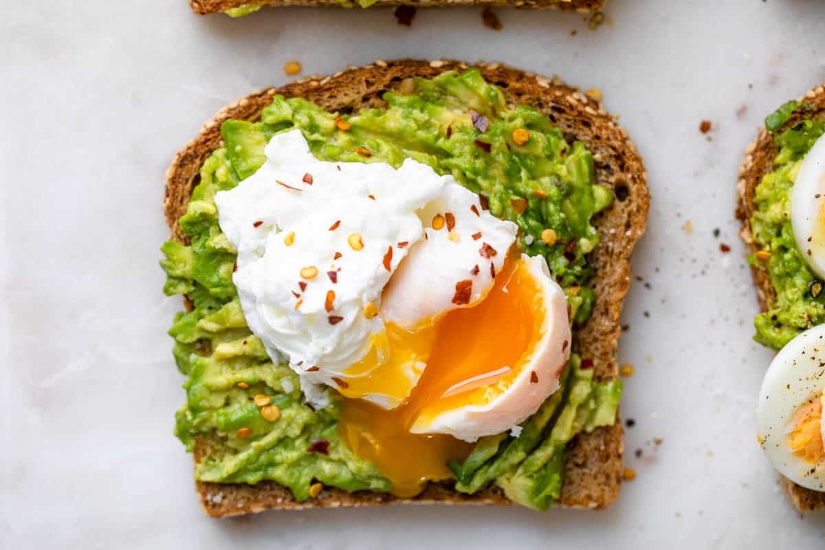 avocado-toast-with-egg-recipe