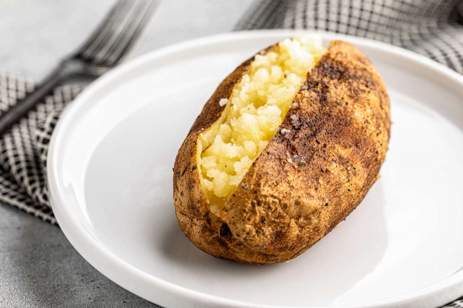 baked-potatoes-on-the-grill-recipe