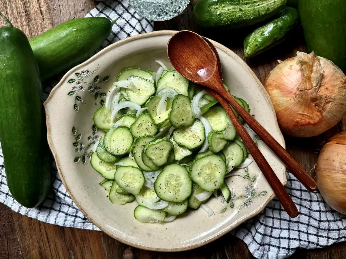 cucumber-and-onion-salad-recipe