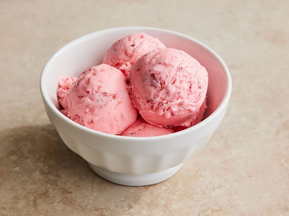 eggless-strawberry-ice-cream-recipe