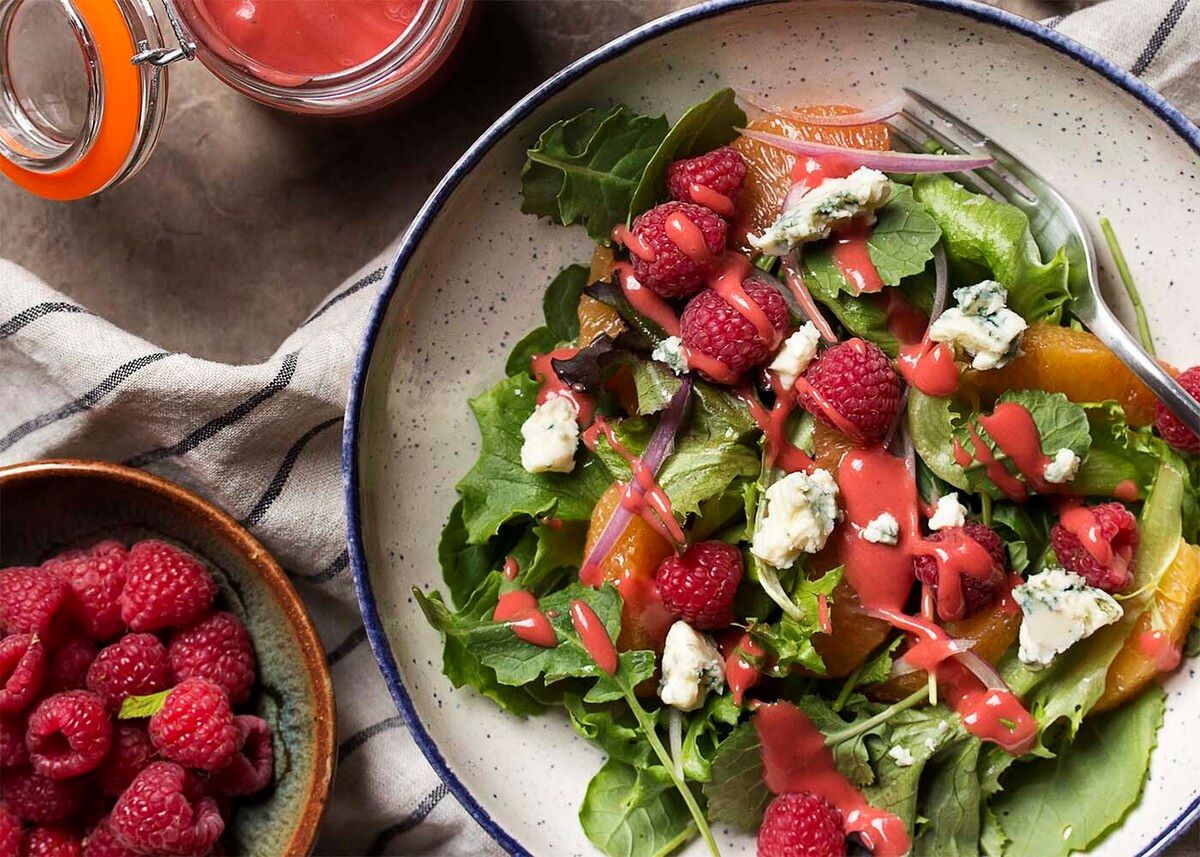 fresh-raspberry-balsamic-vinaigrette-recipe