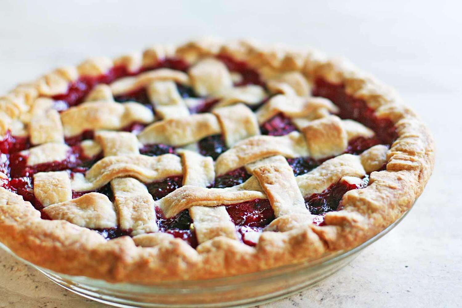 fresh-rhubarb-pie-recipe