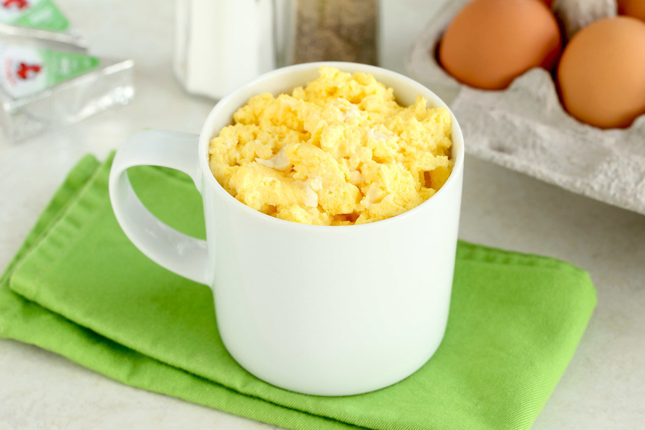 scrambled-eggs-in-a-mug-recipe