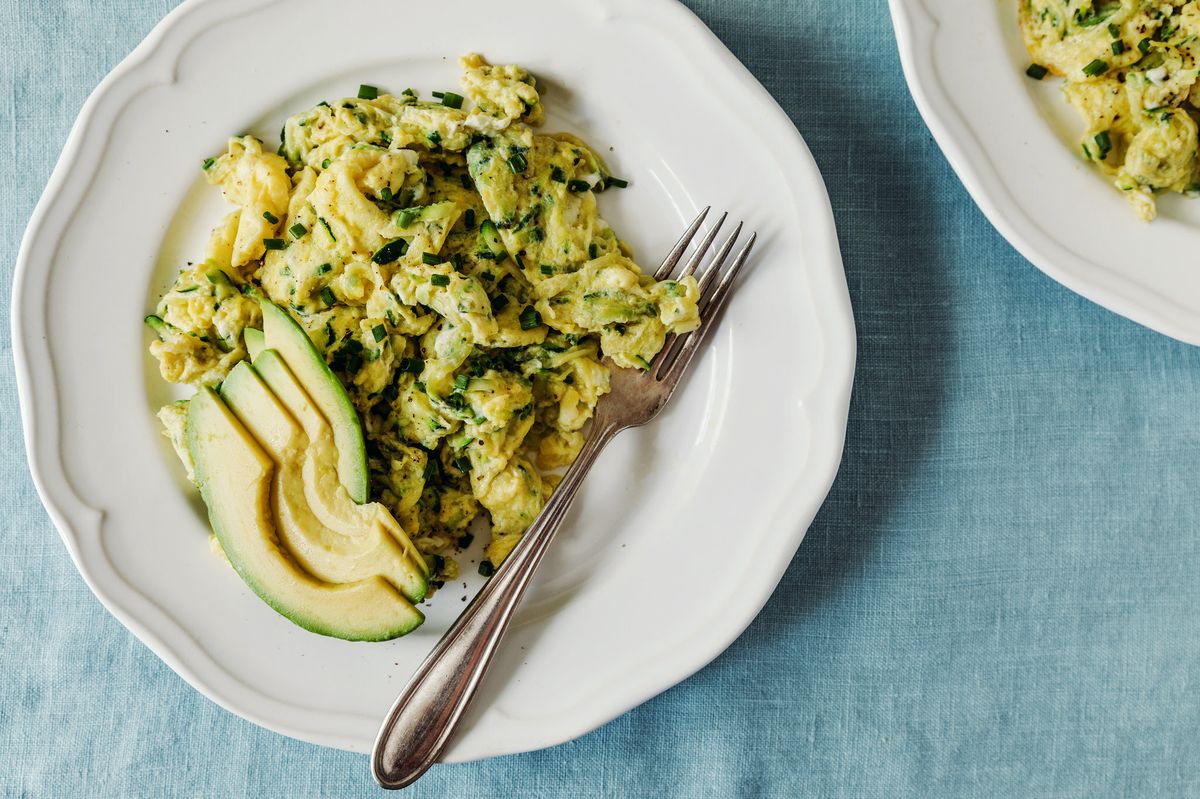 scrambled-eggs-with-zucchini-recipe