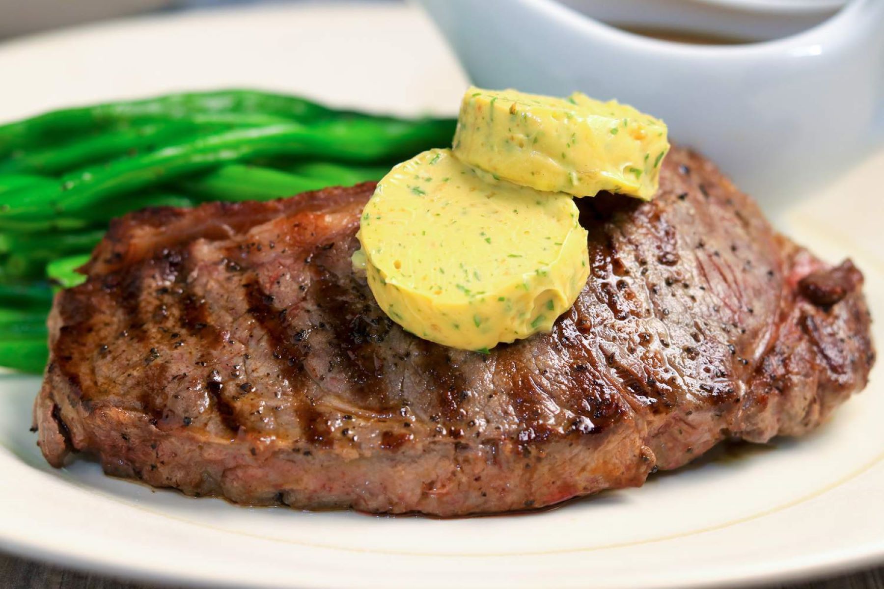 sirloin-steak-with-garlic-butter-recipe