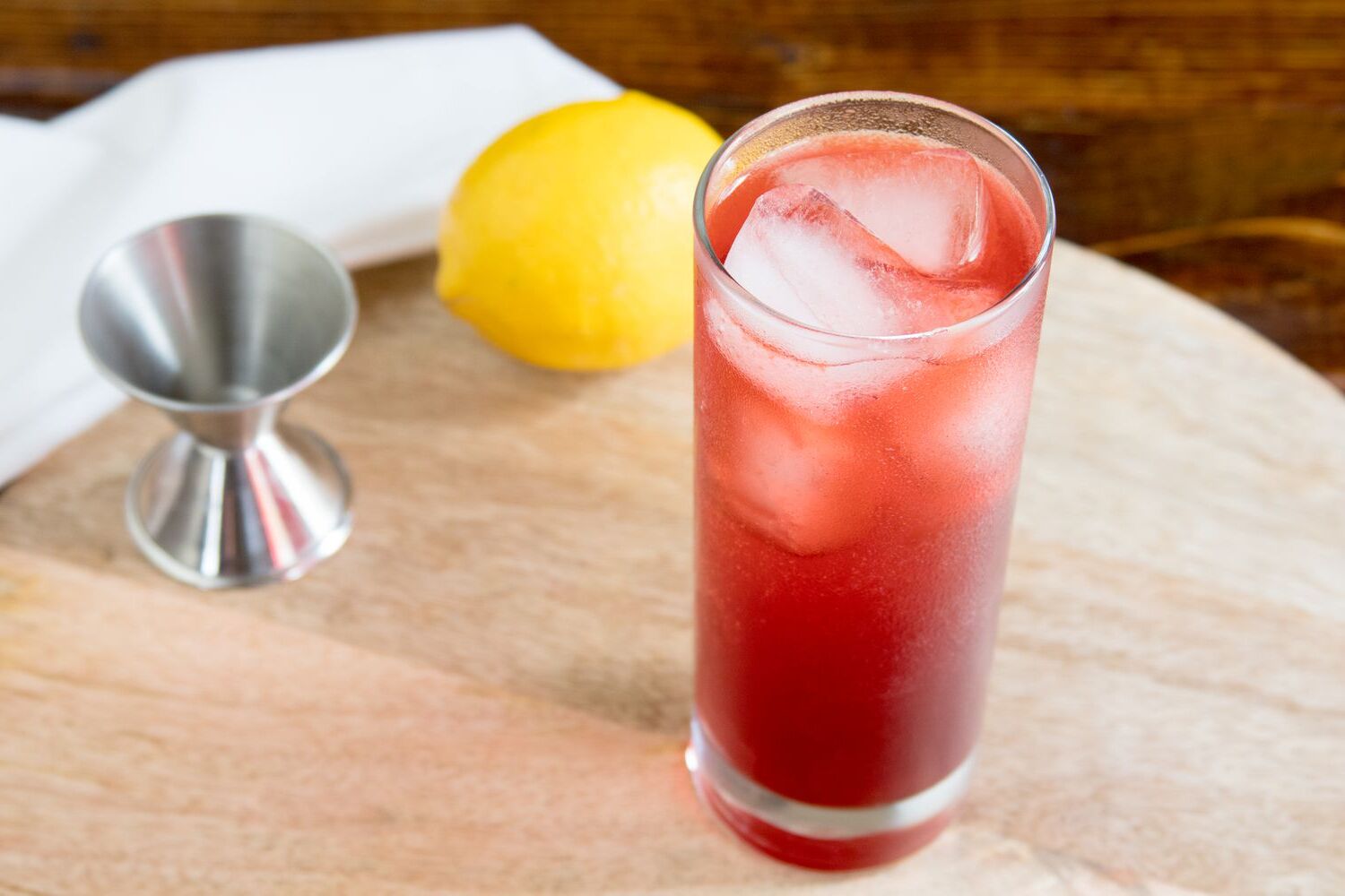 sloe-gin-fizz-cocktail-recipe