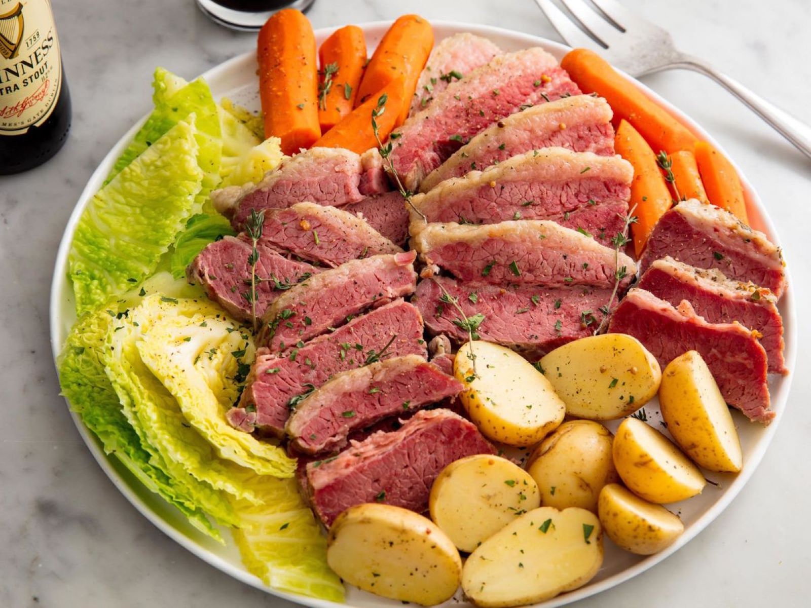 slow-cooker-corned-beef-and-cabbage-recipe