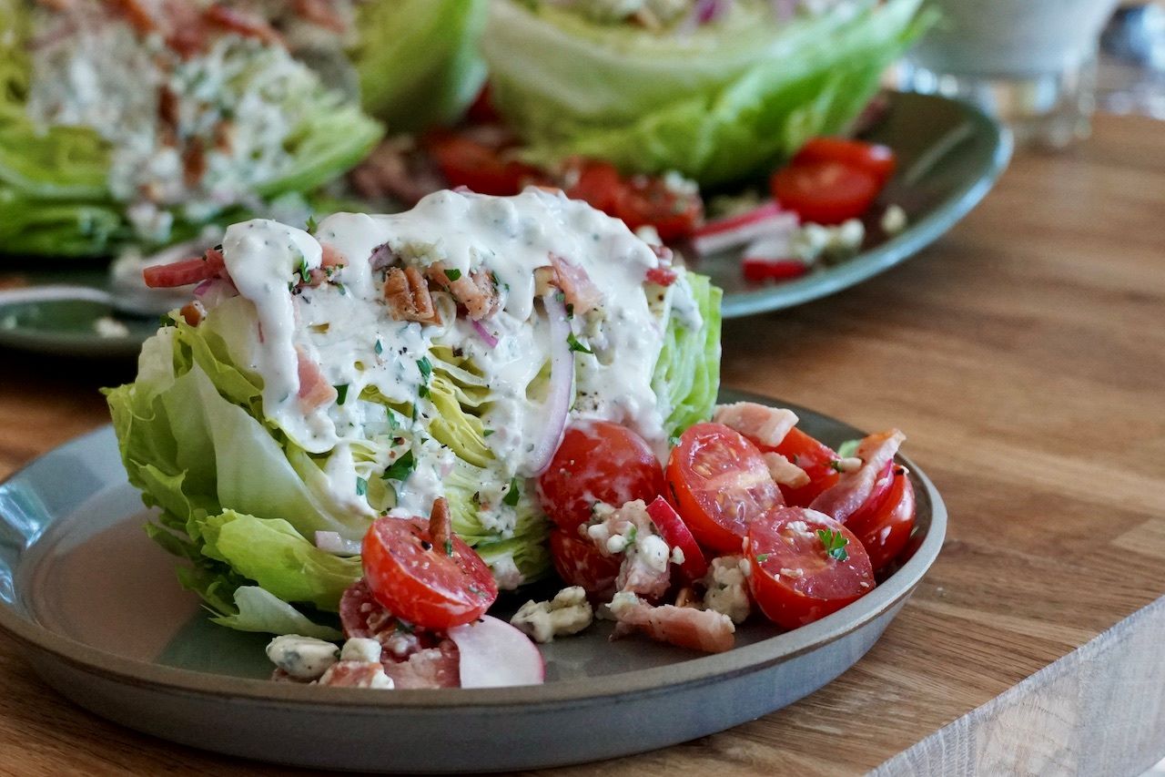 wedge-salad-with-blue-cheese-dressing-recipe