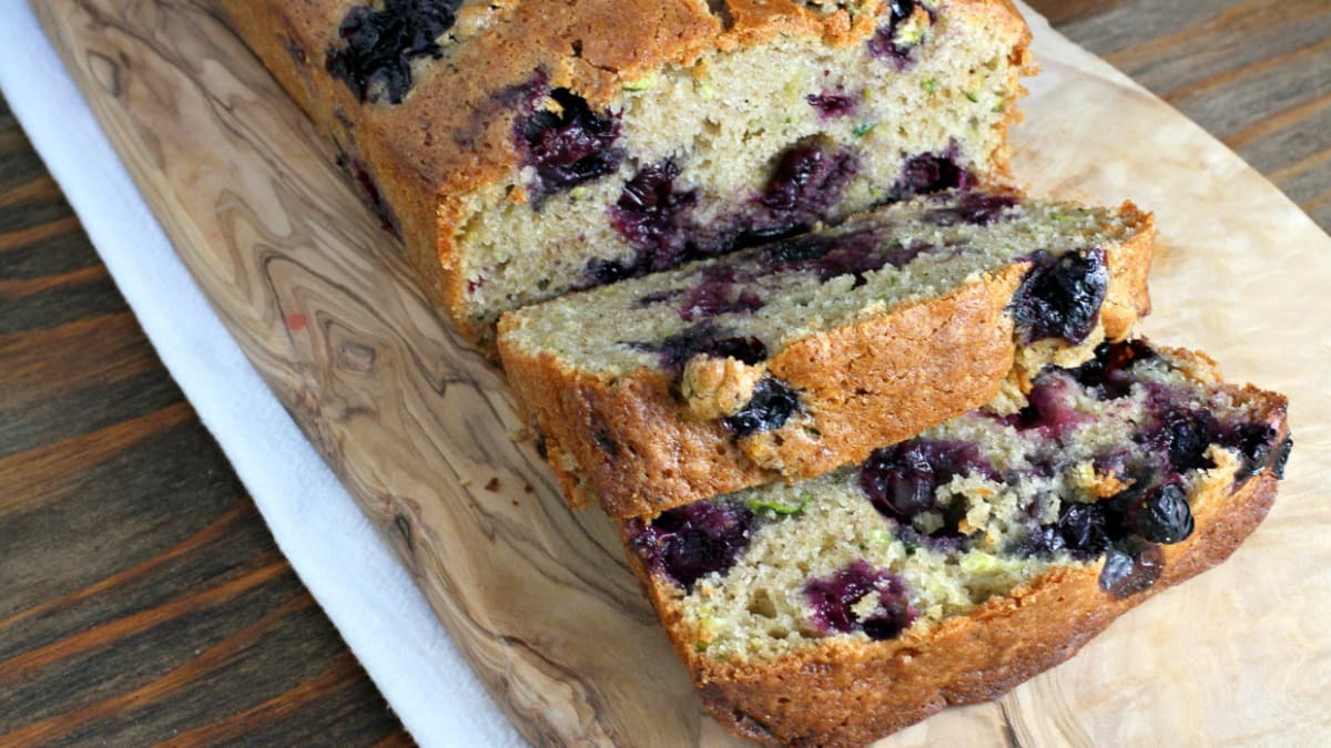 blueberry-zucchini-bread-recipe