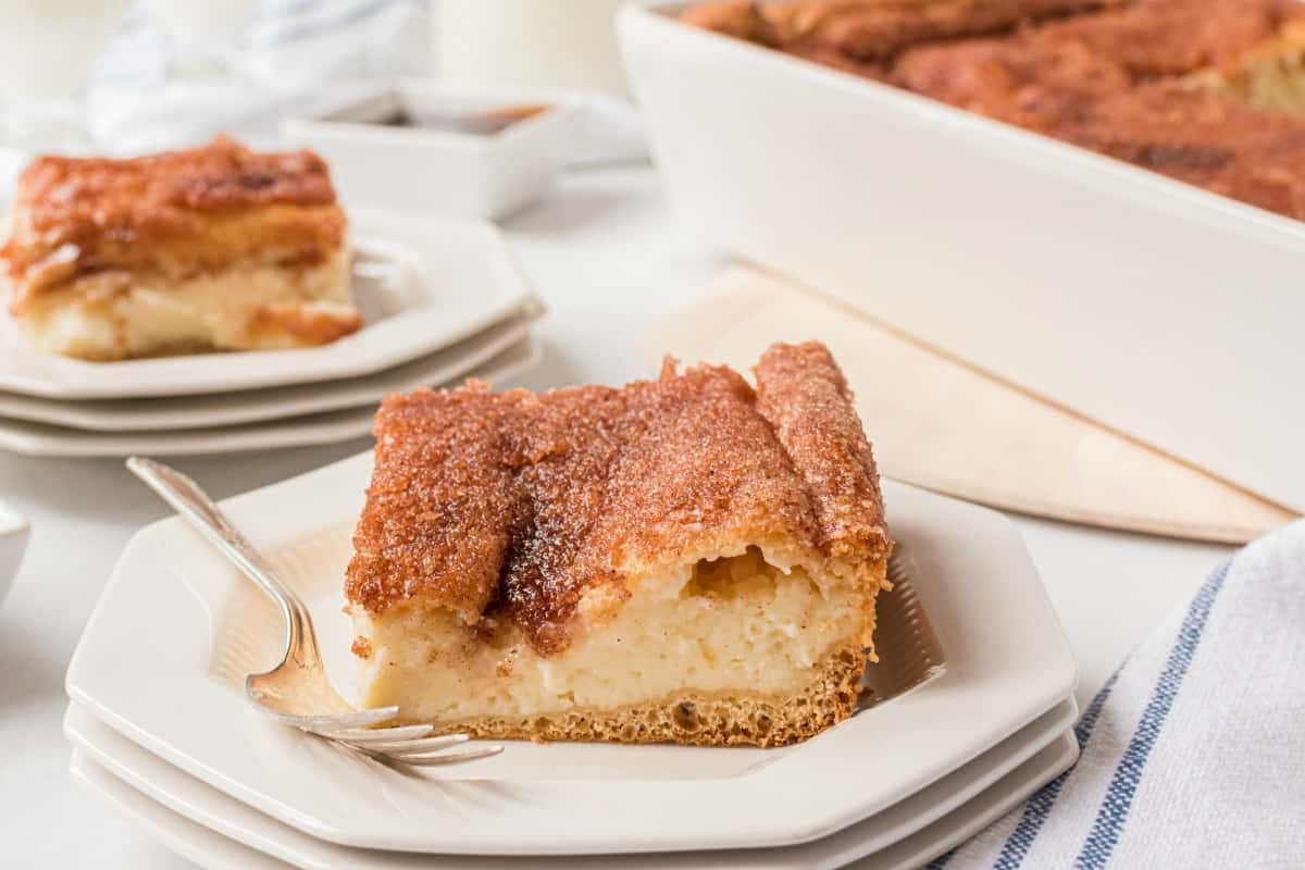 sopapilla-cheesecake-pie-recipe