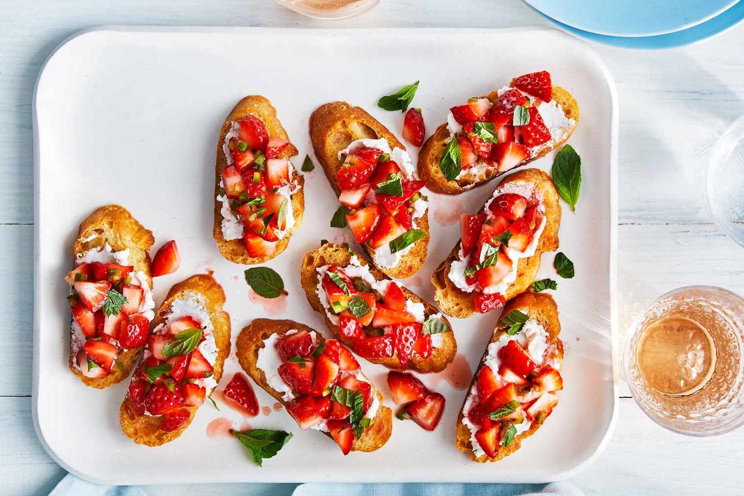 strawberry-goat-cheese-bruschetta-recipe